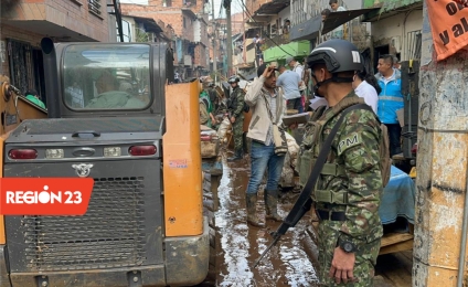 ¿Qué vías están cerradas y cómo funcionan las buses tras la inundación en el nororiente de Medellín?